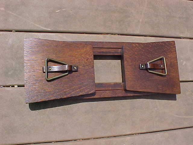 Lakeside Craft Shops B53 type bookrack - unmarked - 18 x 6 x 6.5 - $125USD - May 2010 - flat